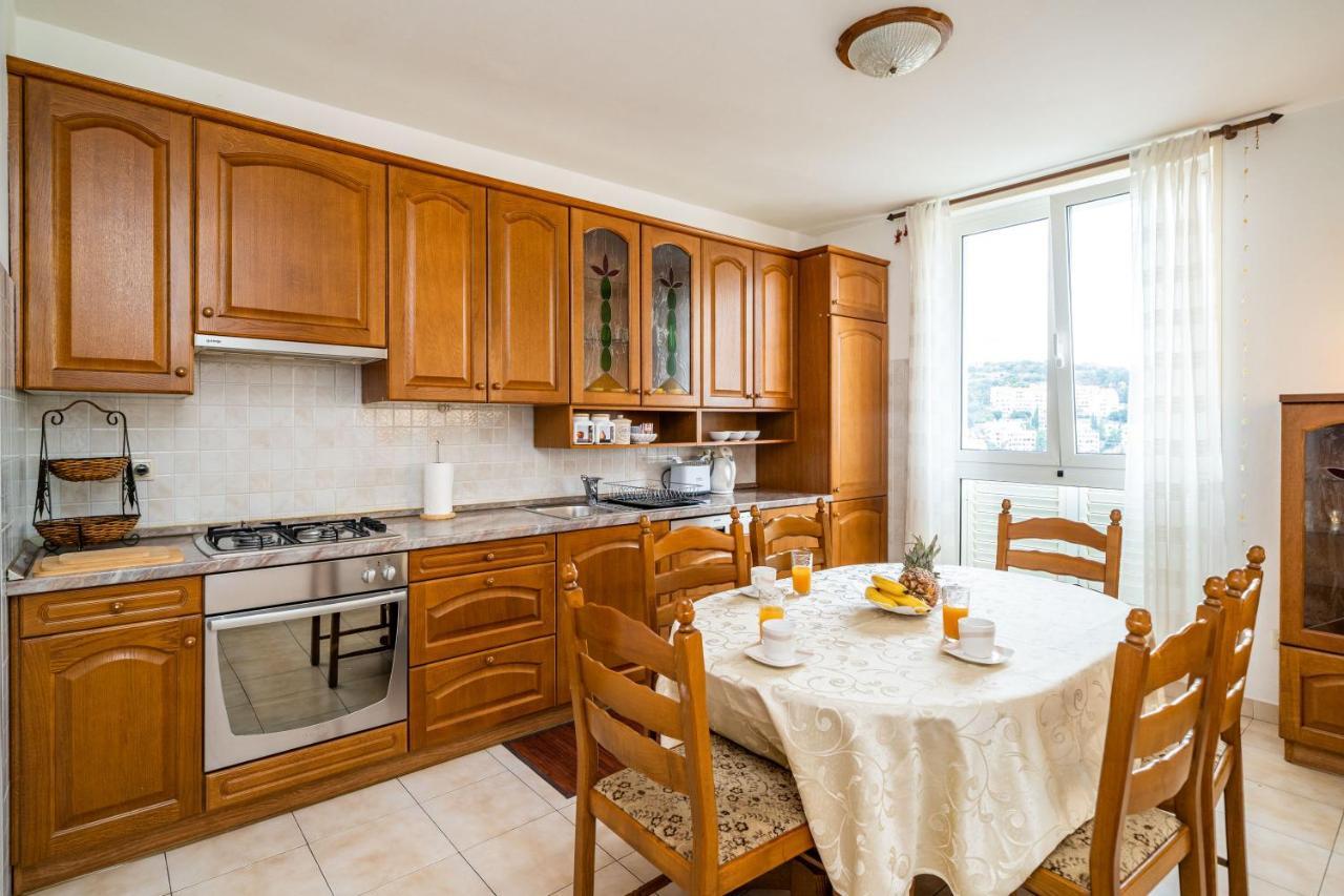 Spacious Three Bedroom Apartment Дубровник Экстерьер фото